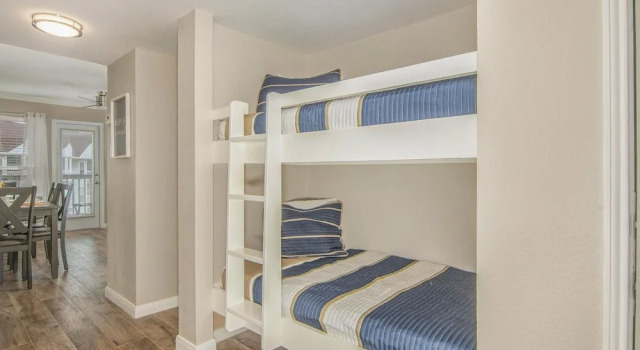 Seascape 1322 2 Bedroom Condo by RedAwning, Book Lejlighed Galveston Houston