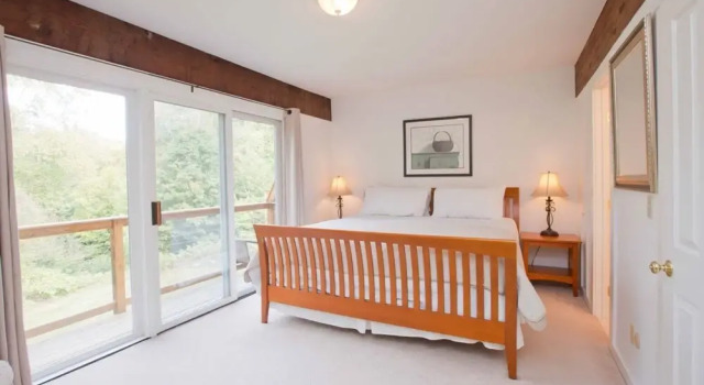 2BR Topnotch Condo, Varaa Lomakoti Hotellit New England uima-altaalla, Uima-allas