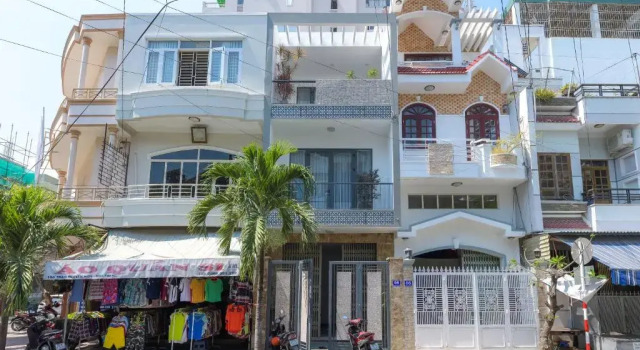 Lim's house - The Market Hideout House