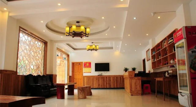 Qingfengge Hostel