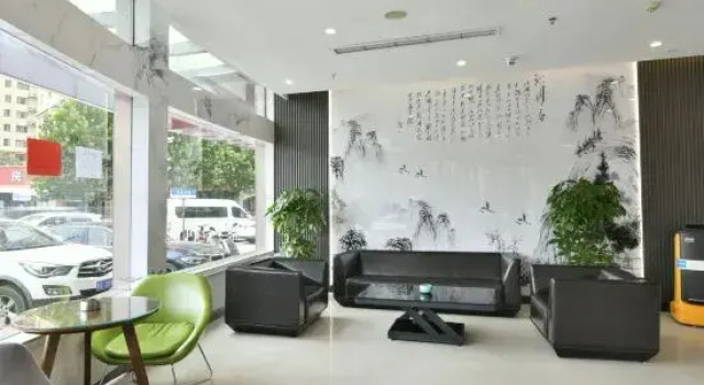 Super 8 Preferred Hotel (East High-speed Railway Station Economic Development First Street), Забронировать Отель Чжэнчжоу Хэнань, рядом с Zhongyuan Tower