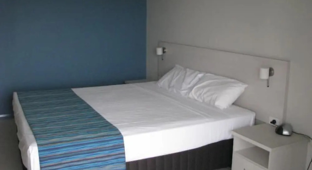 Номер Executive с балконом и с красивым видом из окна Cardwell Beachcomber Motel & Tourist Park