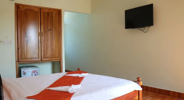 Двухместный номер Standard с балконом и с видом на море Sunrise Village Hotel
