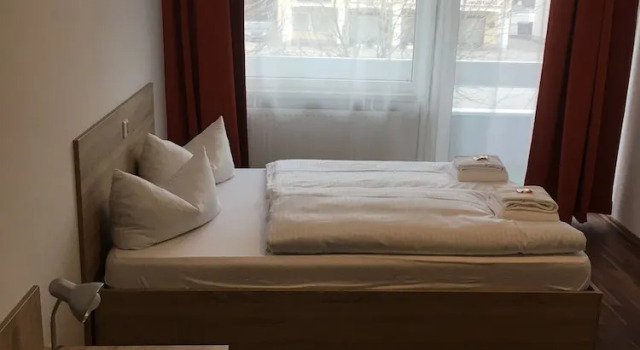 Апартаменты с 4 комнатами Hotel Krone & Restaurant