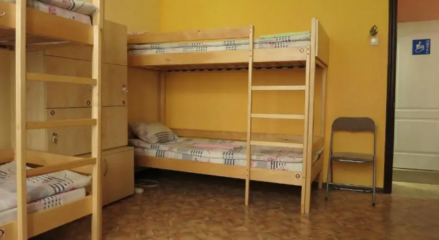 Кровать в общем номере (женский номер) Хостел Delil