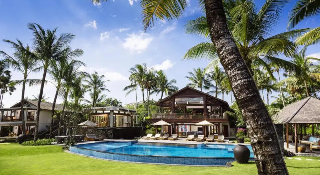 Вилла с 5 комнатами Villa Semarapura