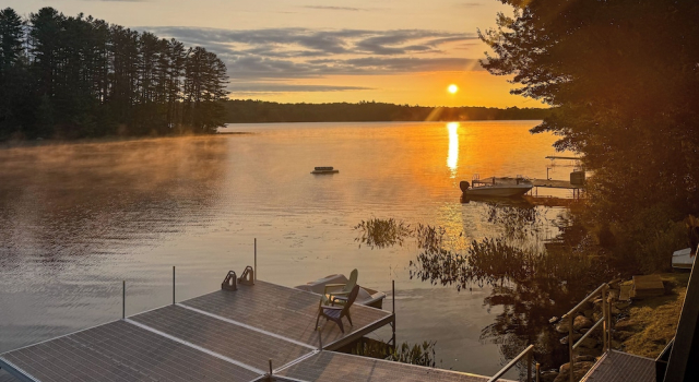 Dock & Views! Lakeside Family Escape in Wilton, Reservar Hotel Wilton Man