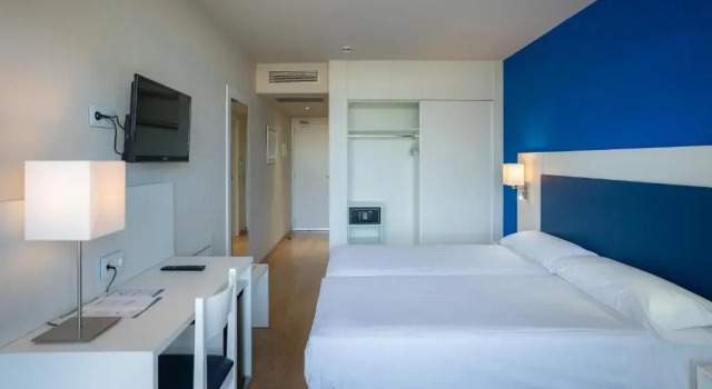 Трёхместный номер Standard Medplaya Hotel Monterrey