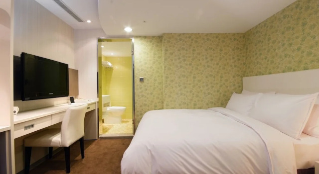 Standard Doppel Zimmer Hotel Leisure 台中輕行旅