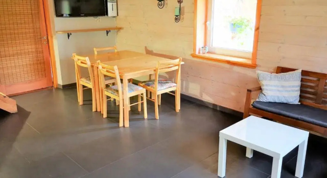 Коттедж с 4 комнатами Beltes Guest House