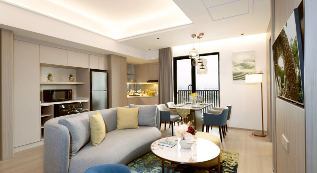 Camera Premier 2 camere Somerset Queen City Semarang