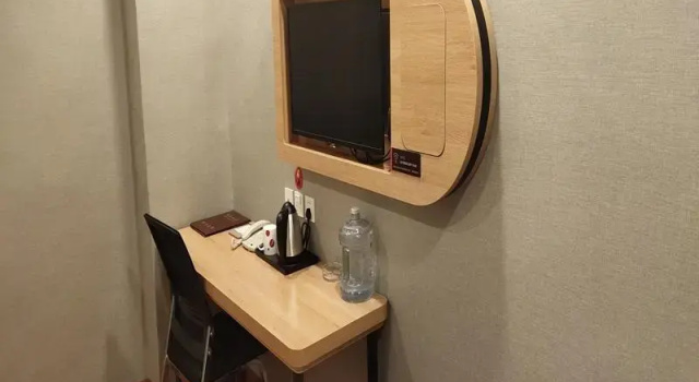 Jun Hotel Shandong Zaozhuang Yicheng Chengshui Road, Забронировать Отель Цзаочжуан Шаньдун