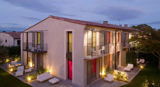 Hôtel Montmorency, Rezerwuj Hotel Carcassonne Aude