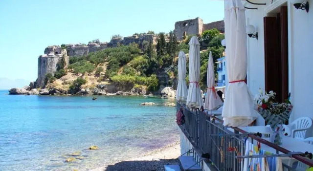 Xenios Zeus Rooms, Prenota Hotel Koroni Messinia