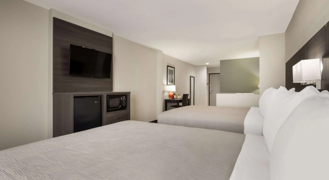 Firedobbelt suite Quality Suites I-44