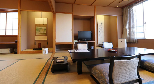 Kisaburo, Book Hotel Tendo 