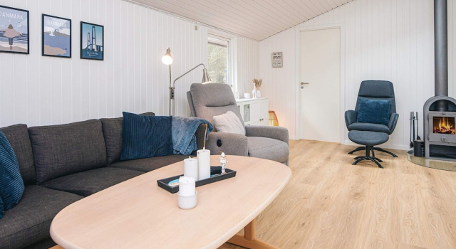 8 Person Holiday Home in Lokken, Réserver Maison de vacances Hôtels à Vestjylland avec parking, Parking