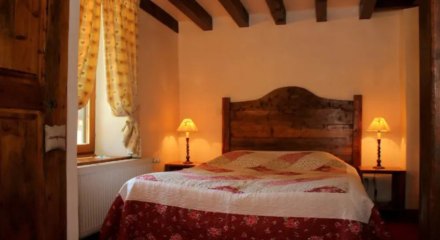 Auberge Les Forges de la Massotte, Réserver Auberge de jeunesse Romagnieu Isère
