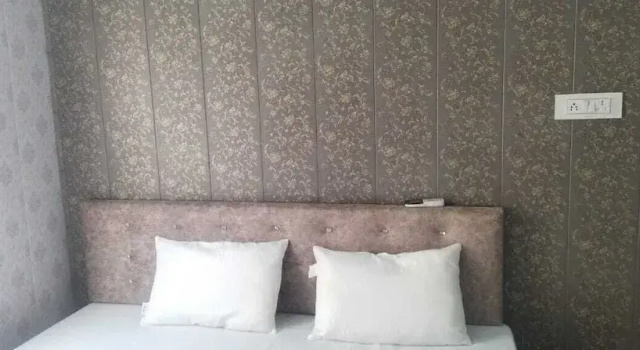 Номер Deluxe Virendra Palace Guest House