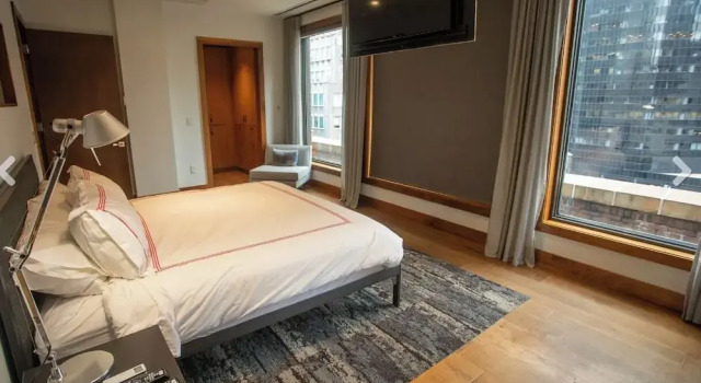 Lexington Plaza Hotel
