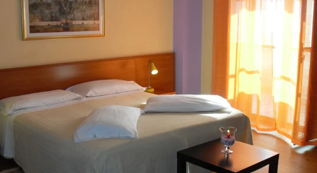 Двухместный номер Economy Цокольный этаж с балконом Hotel Pompei