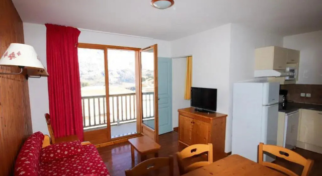 Appartement Le Dévoluy, 4 pièces, 8 personnes - FR-1-504-429, Book Lejlighed Hoteller i Rhône-Alps med pool, Swimmingpool