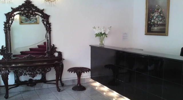 My Place Hotel