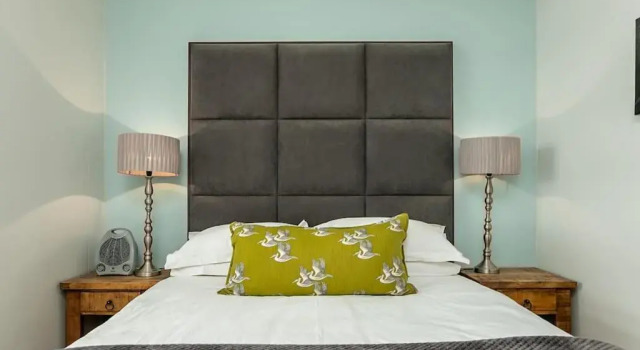 Apex on Smuts 2 bedroom luxury, Wifi, Boek Hotel Johannesburg Gauteng