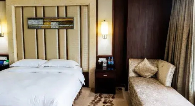 Люкс Business Century Yuan International Hotel (Guannan County Government Store, Lianyungang)
