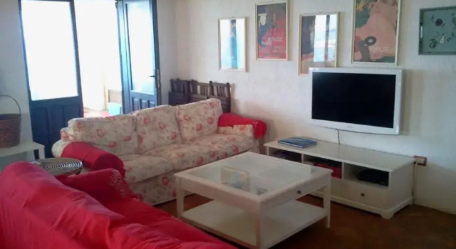Коттедж с 5 комнатами Villa Alabe - Waterfront Apartments in Bosa Porto Alabe