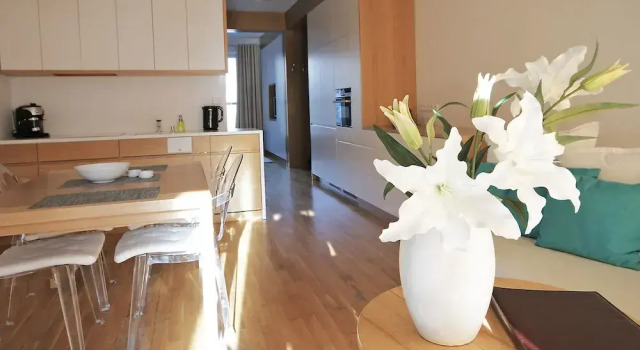 IRS ROYAL APARTMENTS Apartamenty IRS Kwartał Kamienic, Book Apartment Gdańsk Pomerania