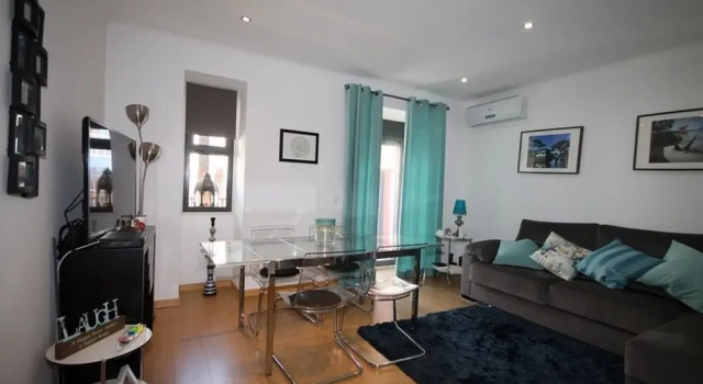 35 Penha de Franca Apartment