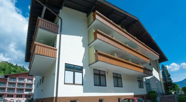 Chalet in Kaprun Near Ski Slopes, Забронировать Шале Коттеджи Капрун, рядом с Электростанция Тауэрн, Коттедж