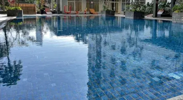 COZY 2BR Pinewood Apt Jatinagor w/ Wi-Fi & Pool, Book Hotel 3-Star Hotels in Sumedang, 3*