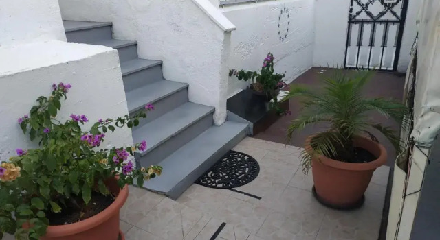 Номер Deluxe B&B Guest House "Be Happy"-parking,breakfast Center