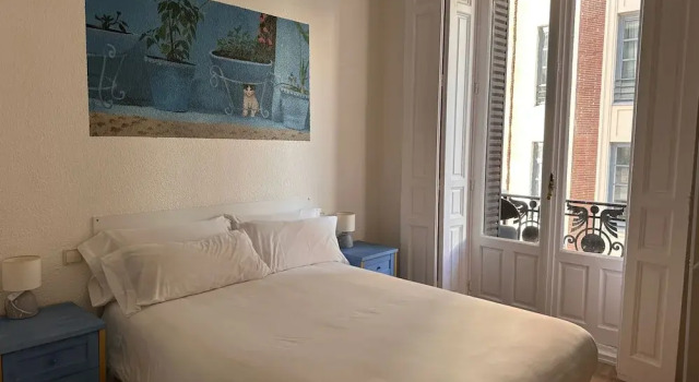Двухместный номер Standard с балконом и с видом на город Guest House Éxito en Madrid