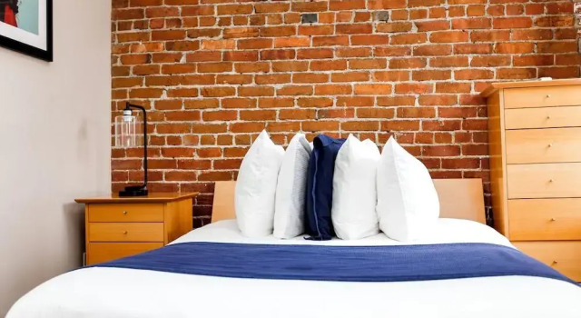 Maverick Suites at 400 Columbus Ave, Забронировать Апарт-отель Апарт-отели Бостона, рядом с The Games People Play, Апарт-отель