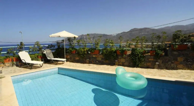 Вилла с 2 комнатами Mohlos Villas
