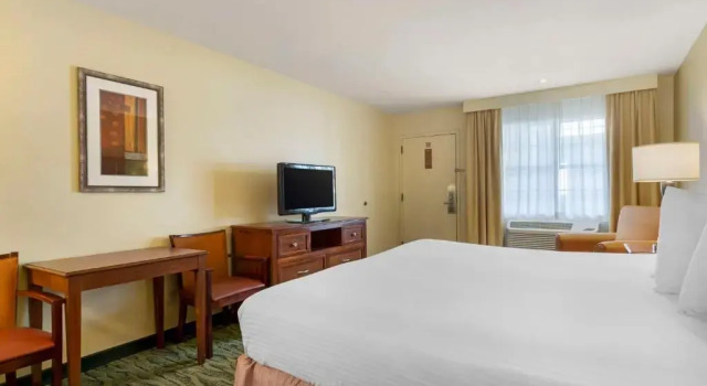 Номер Standard Best Western McAllen Medical Center