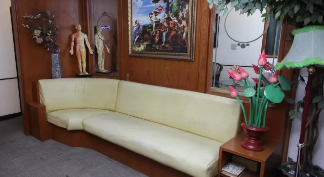 ZEN Rooms Sukhumvit Soi 22, Забронировать Отель Отели Бангкока с бассейном, рядом с Flow House Bangkok, Бассейн