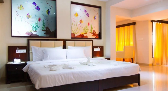 Hotel Karishma Grand, Book Hotel Hotels in Goa with a Pool, Swimming Pool