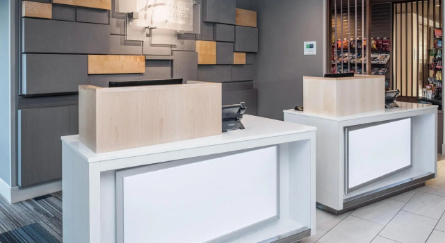 Holiday Inn Express & Suite Kingdom City, Rezervovat Hotel Hotely v Nové Skotsko s bazénem, Bazén