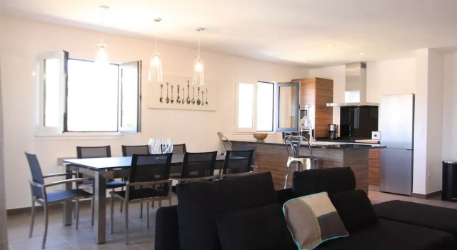 Апартаменты с красивым видом из окна Residence Catherine