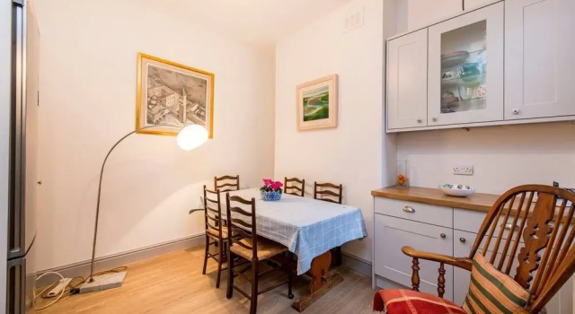 Traditional British 1 Bed Beside Battersea Park, Забронировать Отель Отели Баттерси 3 звезды, 3*