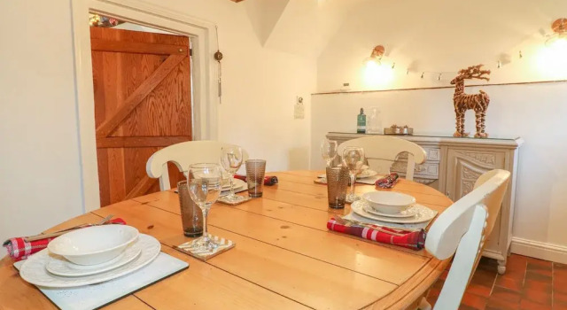 Rose Cottage, Varaa Lomakoti Mökit kohteessa Merseyside, Mökki