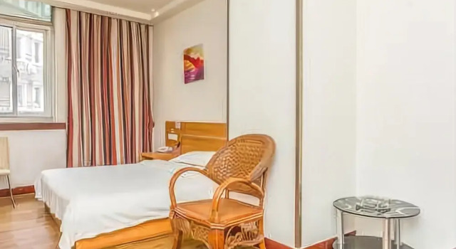 Jinan Runguo Fashion Hotel