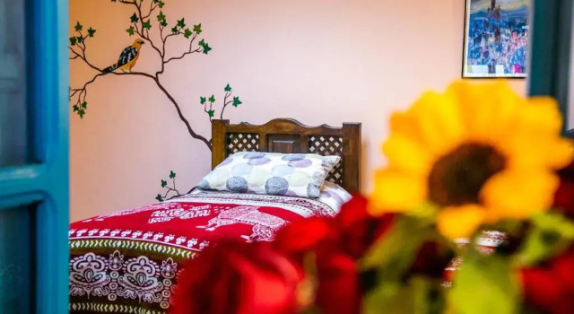 ITCHIMBIA GARDEN QUITO Suites Coloniales renovadas con vista a la Cordillera de los Andes de Quito, Забронировать Отель Кито Сьерра, рядом с Del Arbolito Park
