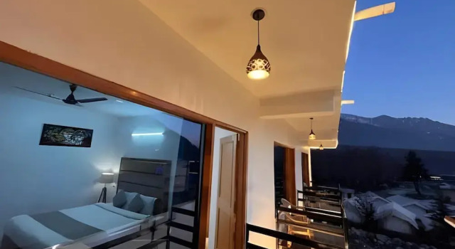 Семейный номер Standard Hotel beas river retreat