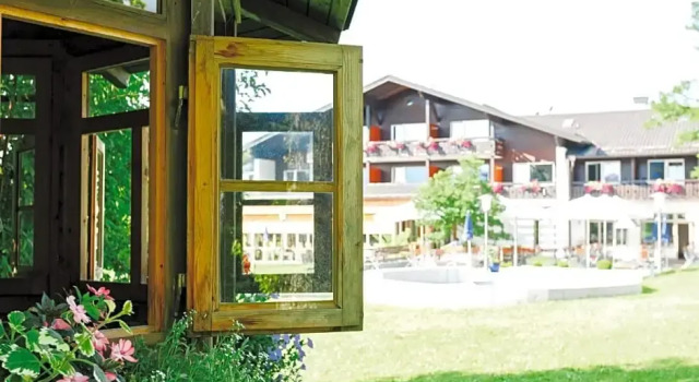 Hotel Alpenblick, Varaa Hotelli Ohlstadt Das Blaue Land