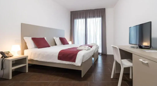Трёхместный номер с балконом Hotel Cascina Fossata & Residence